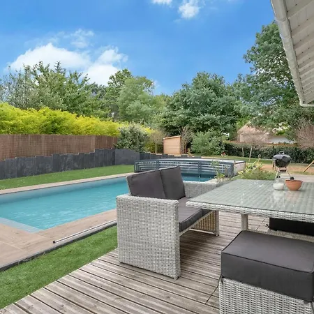 בית נופש - Magnifique Maison Avec Piscine - 8 Pers *