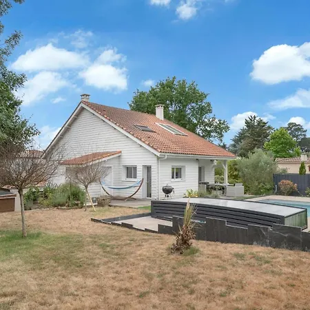 - Magnifique Maison Avec Piscine - 9 Pers Holiday home